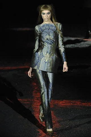 Look 13